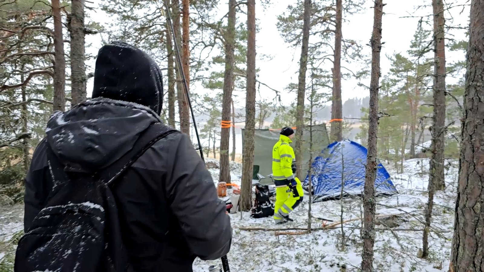 Pihviä kiukaalle varrella virran